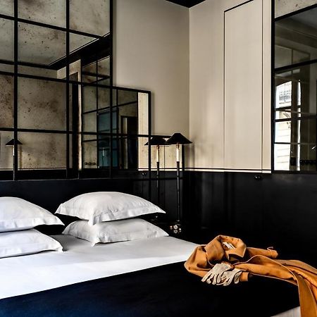 Monsieur George Hotel & Spa - Champs-Elysees Paris Exteriör bild A room at the Hotel 57