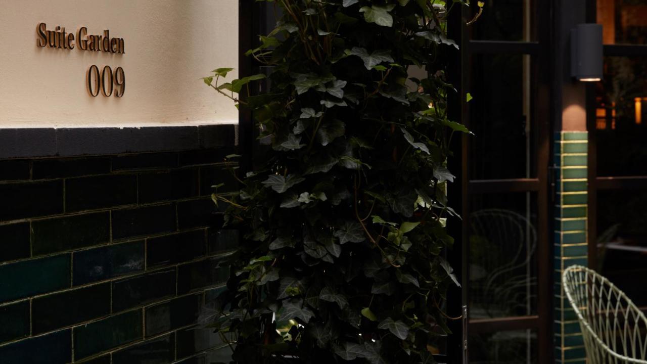 Monsieur George Hotel & Spa - Champs-Elysees Paris Exteriör bild The Ivy, 2019