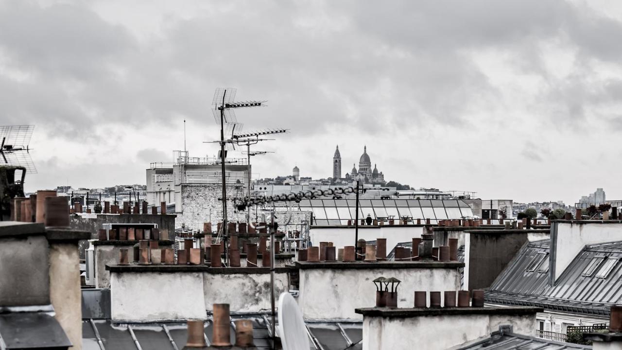 Monsieur George Hotel & Spa - Champs-Elysees Paris Exteriör bild View of Paris rooftops